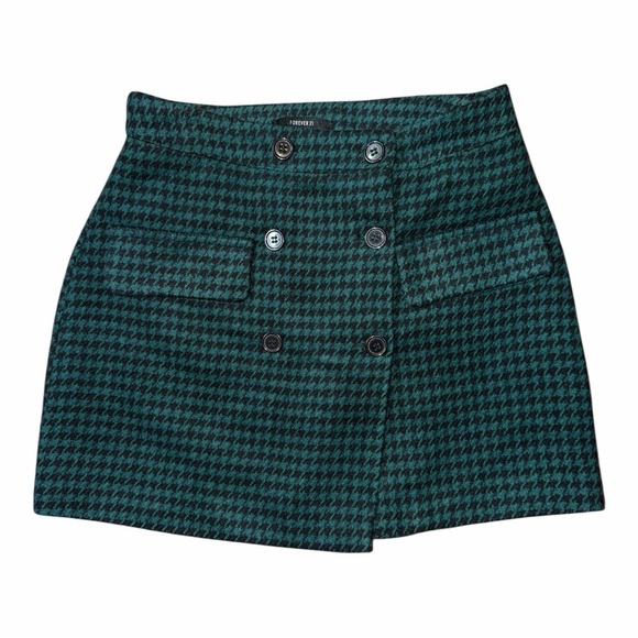 Forever 21 Dresses & Skirts - Forever 21 Green Houndstooth Mini Skirt Preppy Dark Academia Button Front Med